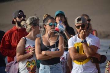 Ricardo Hernández y Raquel Aróstegui ganan con autoridad el XXVII Triatlón de Salinetas (Foto TA)